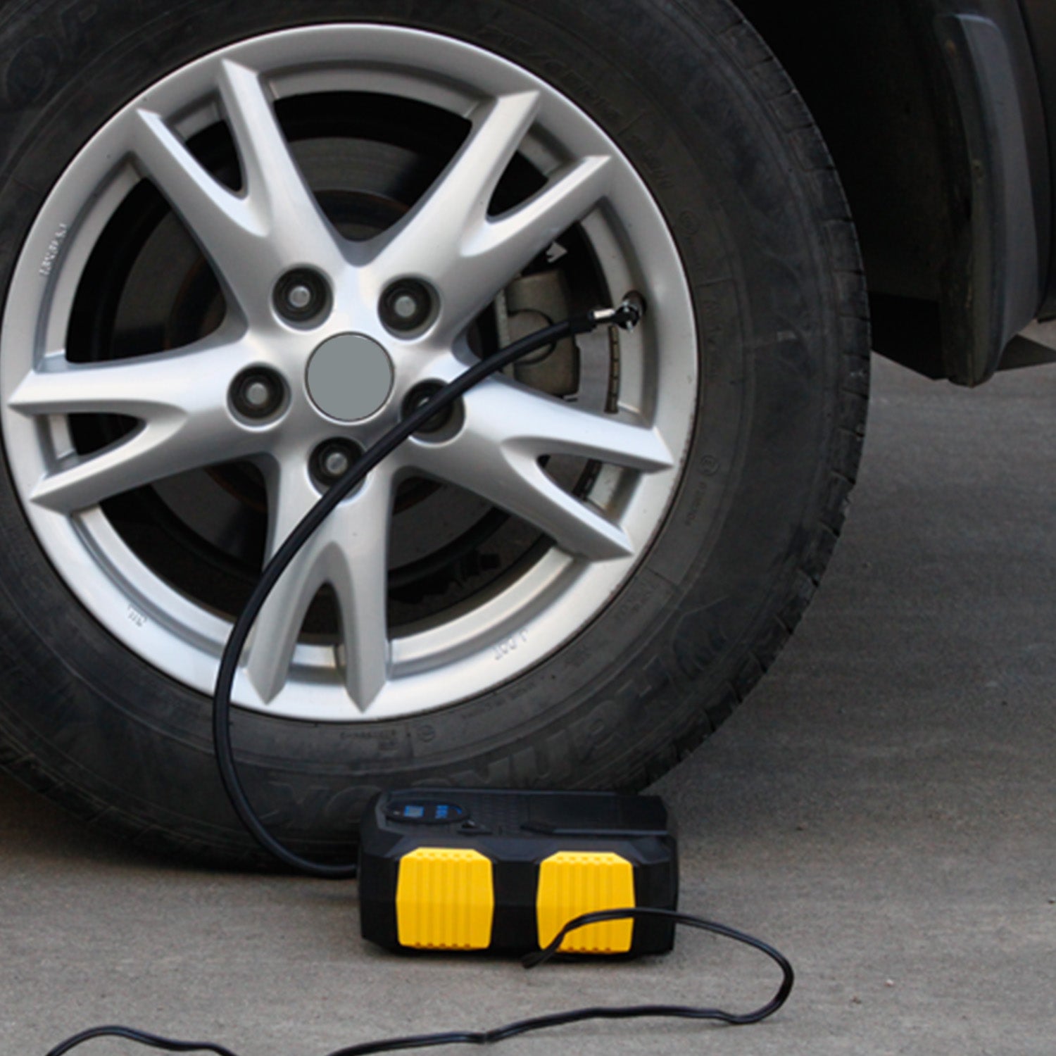 Tire Inflator 12V DC 120W 150PSI With LCD Electric Air Compressor 25L